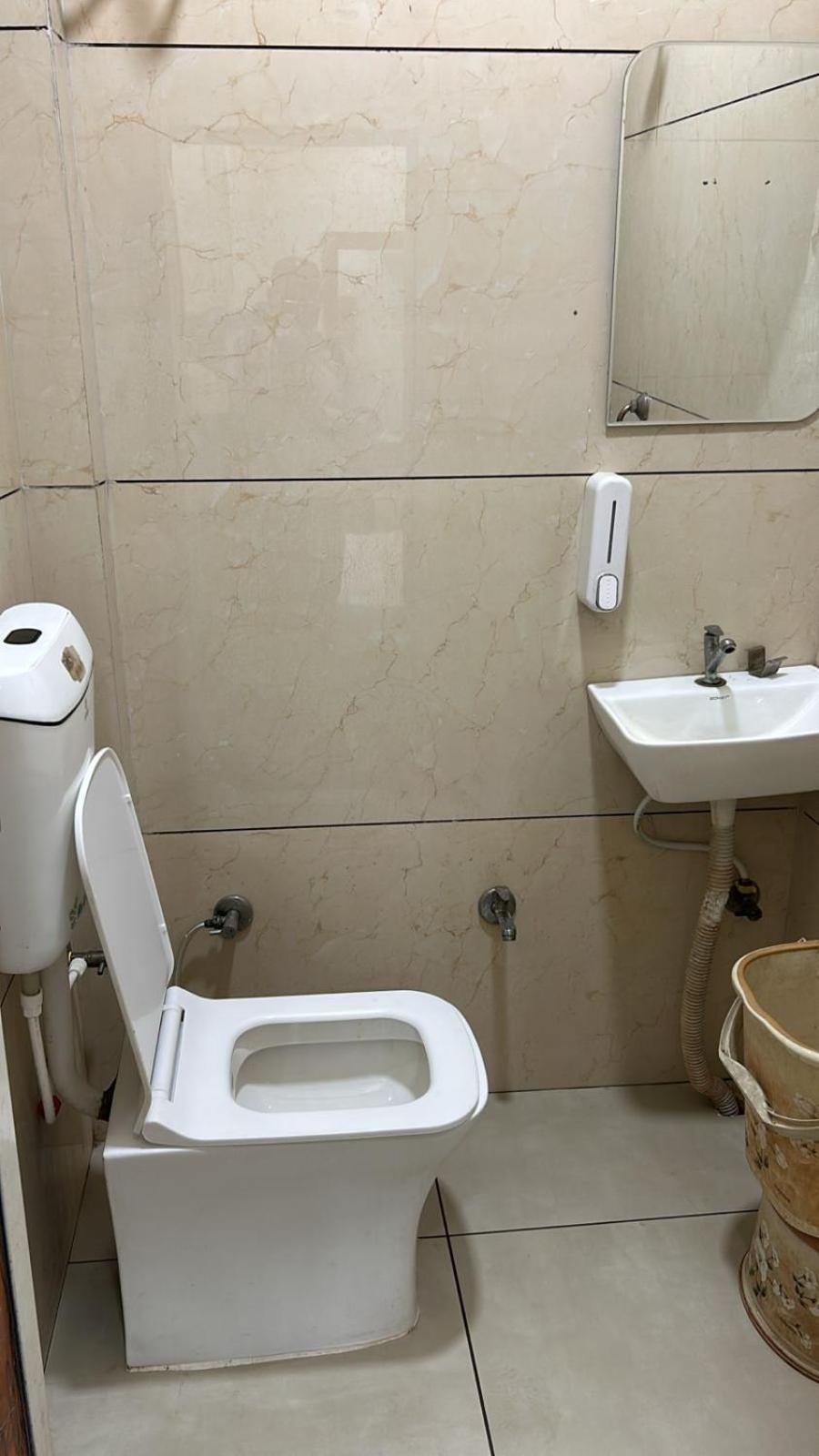 Hotel Empire 乌贾因 外观 照片